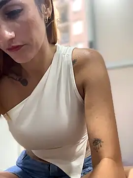 Samantha bigboobs online show from September 10, 2025, 9:58 pm