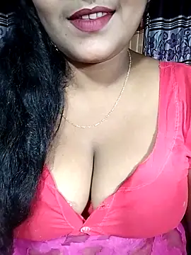 YERY HOT online show from December 19, 2025, 5:04 pm