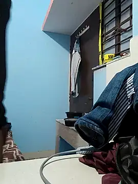 Snapshot of aryan_8051 chatting on January 13, 2025, 7:00 am aryan 8051 online show from January 13, 2025, 7:00 am