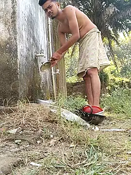 Snapshot of aryan_8051 chatting on October 17, 2025, 5:22 am aryan 8051 online show from October 17, 2025, 5:22 am