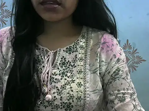 Snapshot of Misha_Sweett chatting on March 4, 2026, 11:45 pm Misha Sweett online show from March 4, 2026, 11:45 pm