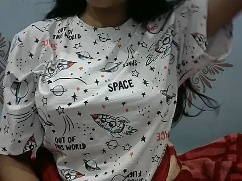 Snapshot of Misha_Sweett chatting on February 8, 2026, 4:21 am Misha Sweett online show from February 8, 2026, 4:21 am