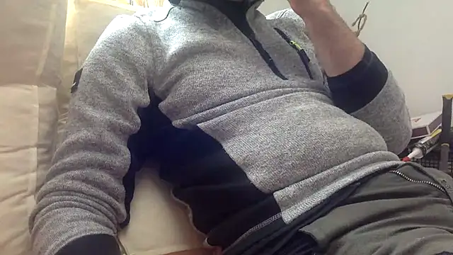 coquin5995 online show from March 12, 2025, 4:13 pm