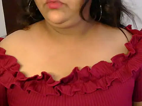 Snapshot of Jenny_lovee chatting on May 2, 2026, 12:32 pm Jenny lovee online show from May 2, 2026, 12:32 pm