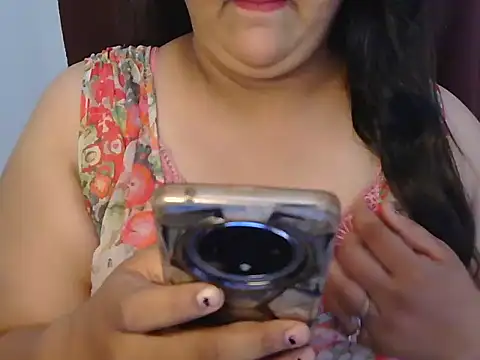 Snapshot of Jenny_lovee chatting on April 22, 2026, 12:01 pm Jenny lovee online show from April 22, 2026, 12:01 pm
