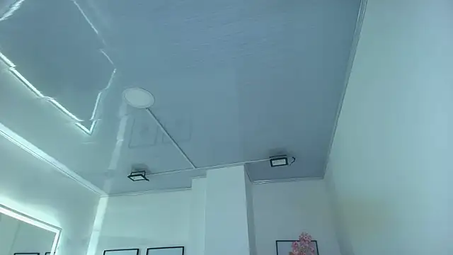 Arianna sweeet online show from April 23, 2026, 4:08 am