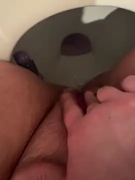 bigfatpussy28 online show from April 8, 2026, 7:37 pm