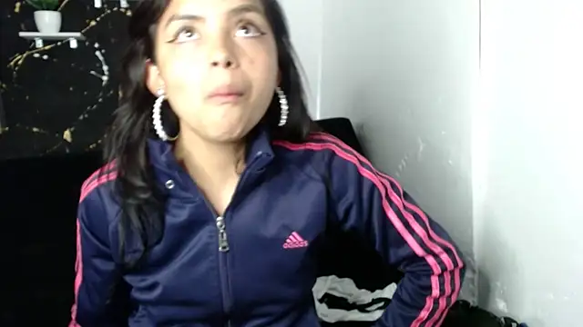 Licky Han online show from January 5, 2025, 1:56 am