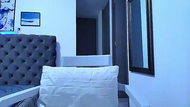 stellaallen24 online show from January 28, 2025, 2:21 am