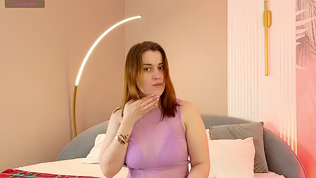 EllieGarson online show from March 19, 2026, 5:02 pm