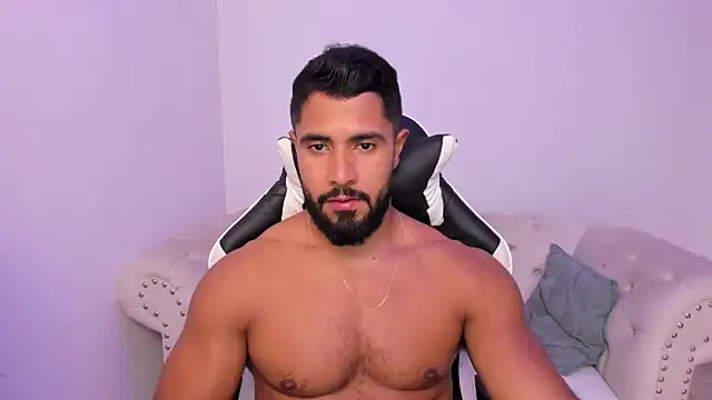 Snapshot of Santiago_huntt chatting on February 26, 2026, 8:53 pm Santiago huntt online show from February 26, 2026, 8:53 pm