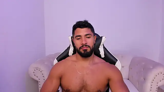 Snapshot of Santiago_huntt chatting on March 3, 2026, 8:49 pm Santiago huntt online show from March 3, 2026, 8:49 pm