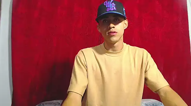 Cris steban1 online show from January 7, 2025, 4:39 am