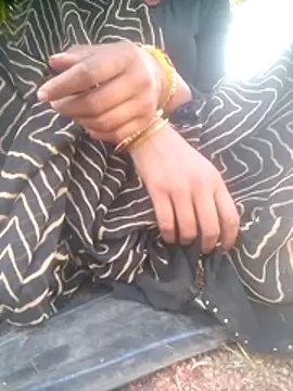 Amaya Bajwa online show from November 13, 2025, 8:29 am