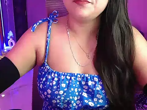 Snapshot of Mitikaa chatting on September 20, 2025, 2:22 pm Mitikaa online show from September 20, 2025, 2:22 pm