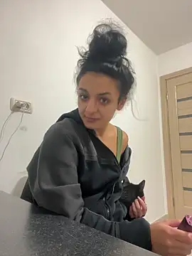 NNNoire online show from October 1, 2025, 9:14 am