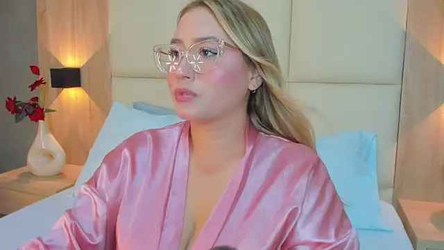 antonella cutie  online show from February 13, 2026, 12:38 pm