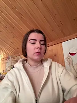 mewKate online show from February 9, 2026, 2:59 pm