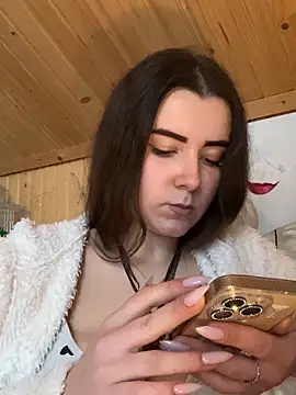 mewKate online show from April 11, 2026, 3:49 pm