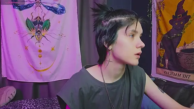 Snapshot of Hyeon_Jin chatting on January 21, 2025, 3:54 pm Hyeon Jin online show from January 21, 2025, 3:54 pm