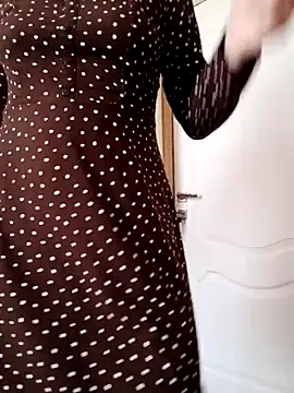 Calibers2932 online show from October 4, 2025, 9:44 am