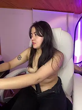 Snapshot of Camila_pinkk chatting on March 20, 2026, 1:56 pm Camila pinkk online show from March 20, 2026, 1:56 pm