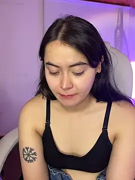 Snapshot of Camila_pinkk chatting on March 16, 2026, 3:04 pm Camila pinkk online show from March 16, 2026, 3:04 pm