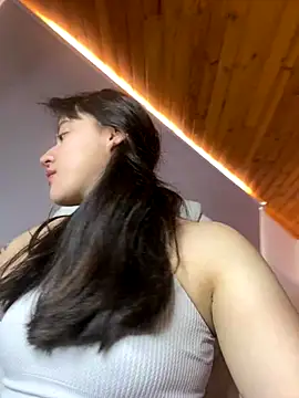 Camila pinkk online show from October 30, 2025, 1:20 pm