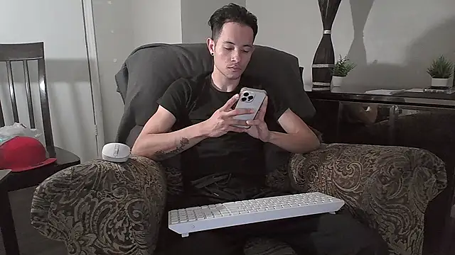 azzel19 online show from January 27, 2025, 1:26 am