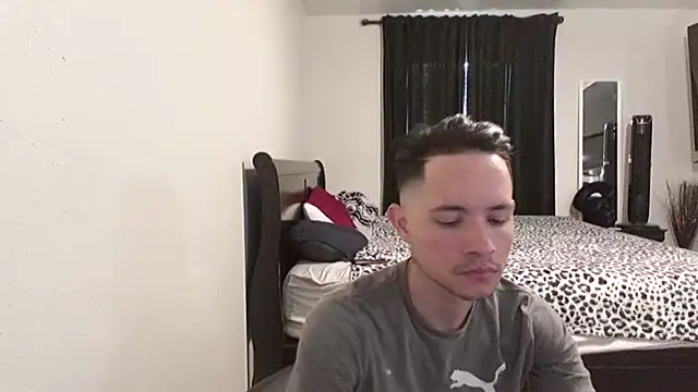 azzel19 online show from March 15, 2025, 11:06 pm