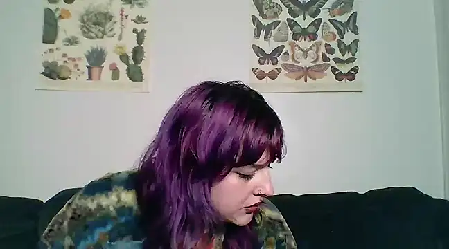 sierrapixie online show from March 4, 2025, 5:21 am