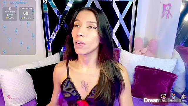 Snapshot of Silver_Rosex chatting on April 24, 2026, 12:01 am Silver Rosex online show from April 24, 2026, 12:01 am