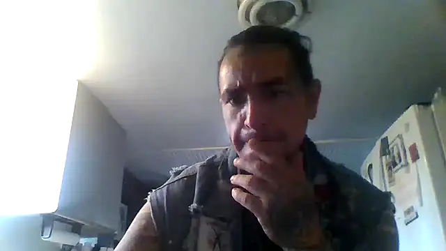 Snapshot of justthetip4209 chatting on May 29, 2026, 8:48 pm justthetip4209 online show from May 29, 2026, 8:48 pm