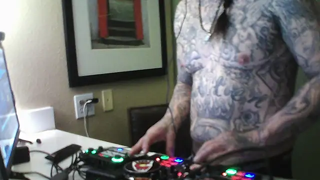 justthetip4209 online show from March 12, 2025, 9:12 am