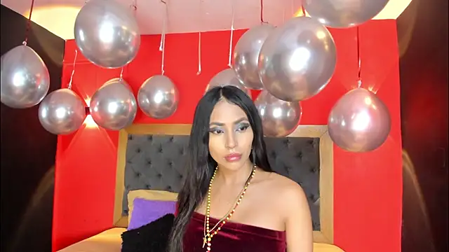 Snapshot of Charlot_Vega_ chatting on January 6, 2026, 4:44 pm Charlot Vega online show from January 6, 2026, 4:44 pm