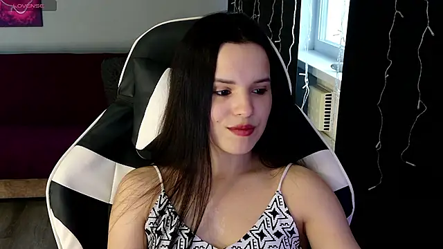 Harleen Moore online show from July 11, 2026, 5:19 am