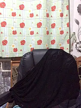 VikiiStoun online show from September 12, 2025, 9:58 pm