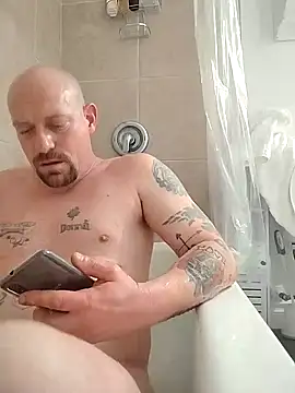 jayjay198080 online show from January 6, 2025, 10:02 am