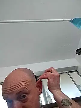 jayjay198080 online show from March 17, 2025, 1:35 am