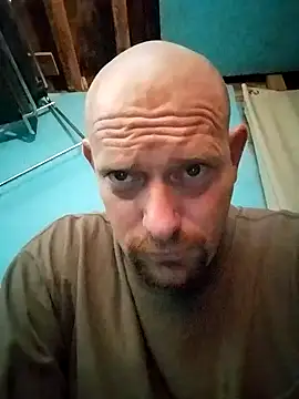 jayjay198080 online show from February 17, 2025, 1:44 pm