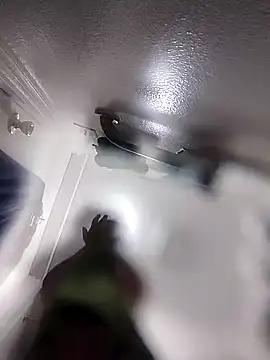 jayjay198080 online show from February 15, 2025, 9:38 am