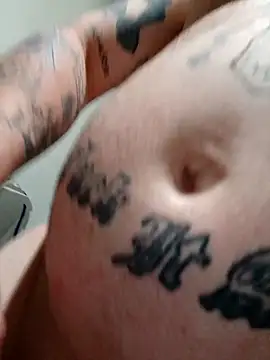 jayjay198080 online show from November 22, 2025, 2:16 pm