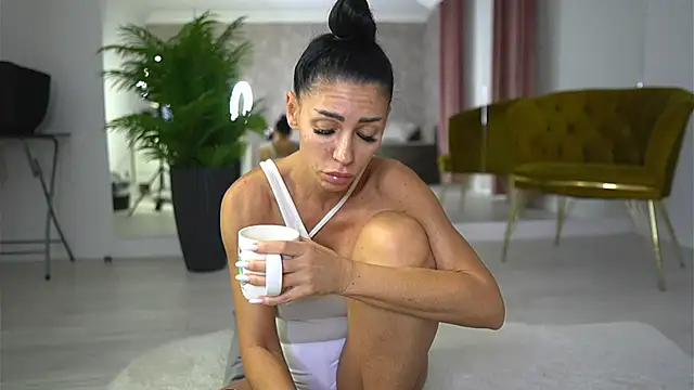 MyaBlack online show from September 23, 2025, 3:13 am