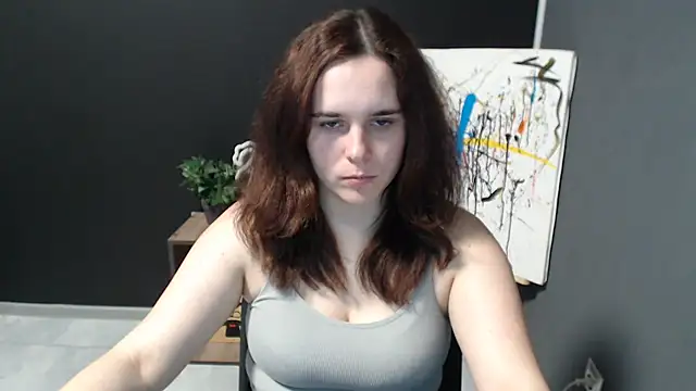 mini girly online show from February 24, 2025, 3:09 pm