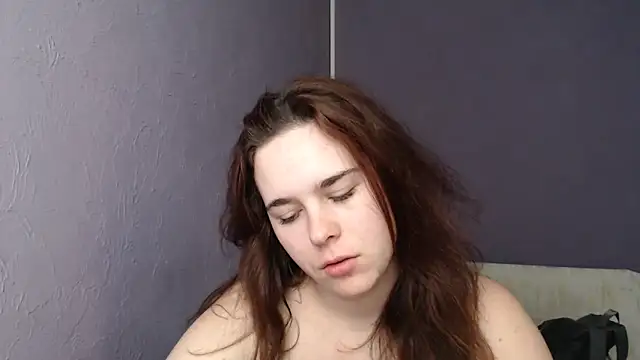 mini girly online show from February 27, 2025, 11:17 am