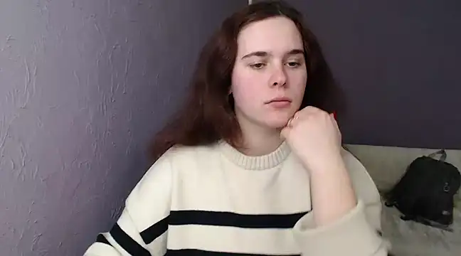 mini girly online show from February 25, 2025, 12:16 pm