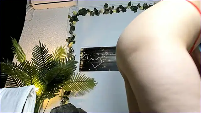 dolce betty online show from September 27, 2025, 4:35 pm