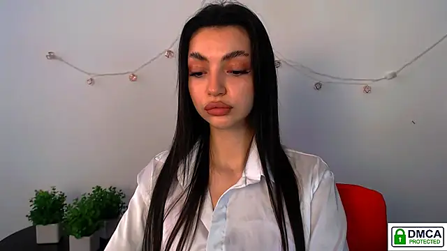 Lexi Jous online show from April 5, 2026, 1:51 pm