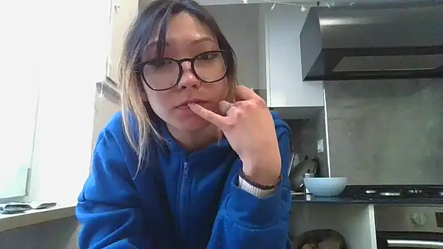 Snapshot of LoveFoxyQueen chatting on January 15, 2025, 10:17 am LoveFoxyQueen online show from January 15, 2025, 10:17 am