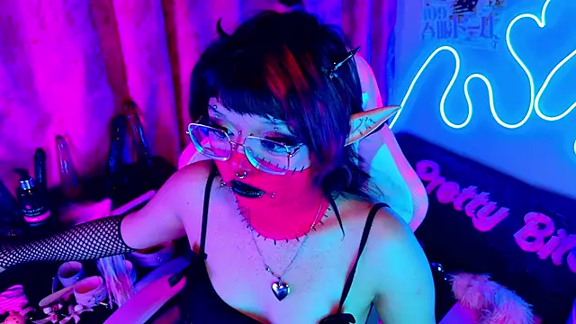 LaytonBox online show from March 1, 2025, 4:58 am